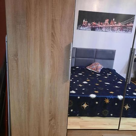 Mieszkanie Z Ogrodkiem I Grillem Swinoujscie Kültér fotó
