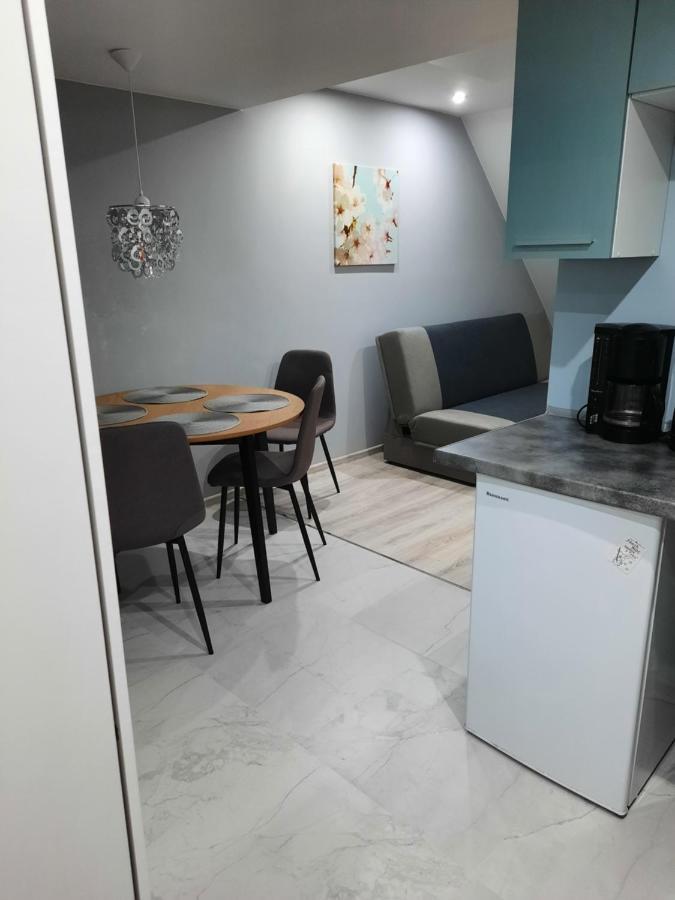 Mieszkanie Z Ogrodkiem I Grillem Swinoujscie Kültér fotó